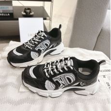 Christian Dior Sneaker